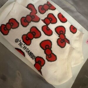 Sanrio Hello Kitty Red Bow Patterned ankle Socks - NWT in plain plastic